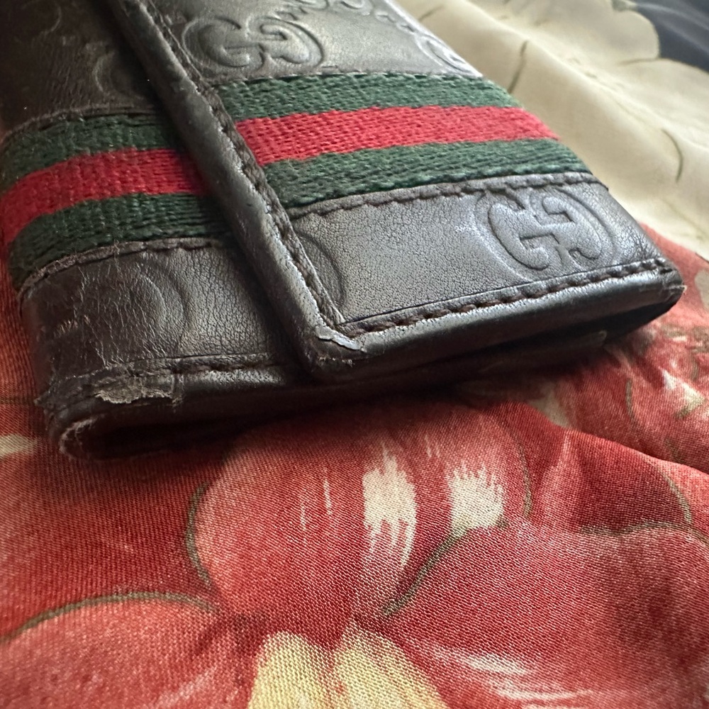 Gucci Key Holder - Picture 4 of 9